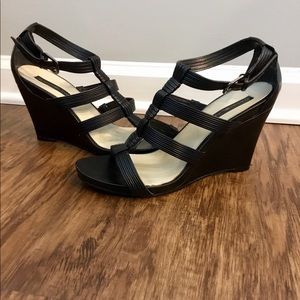 Bandolino Black Wedge Heels